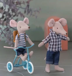 Maileg Big Sister Tricycle Mouse With Red Bag* Maileg Big Brother Mice, Clothing And Accessories