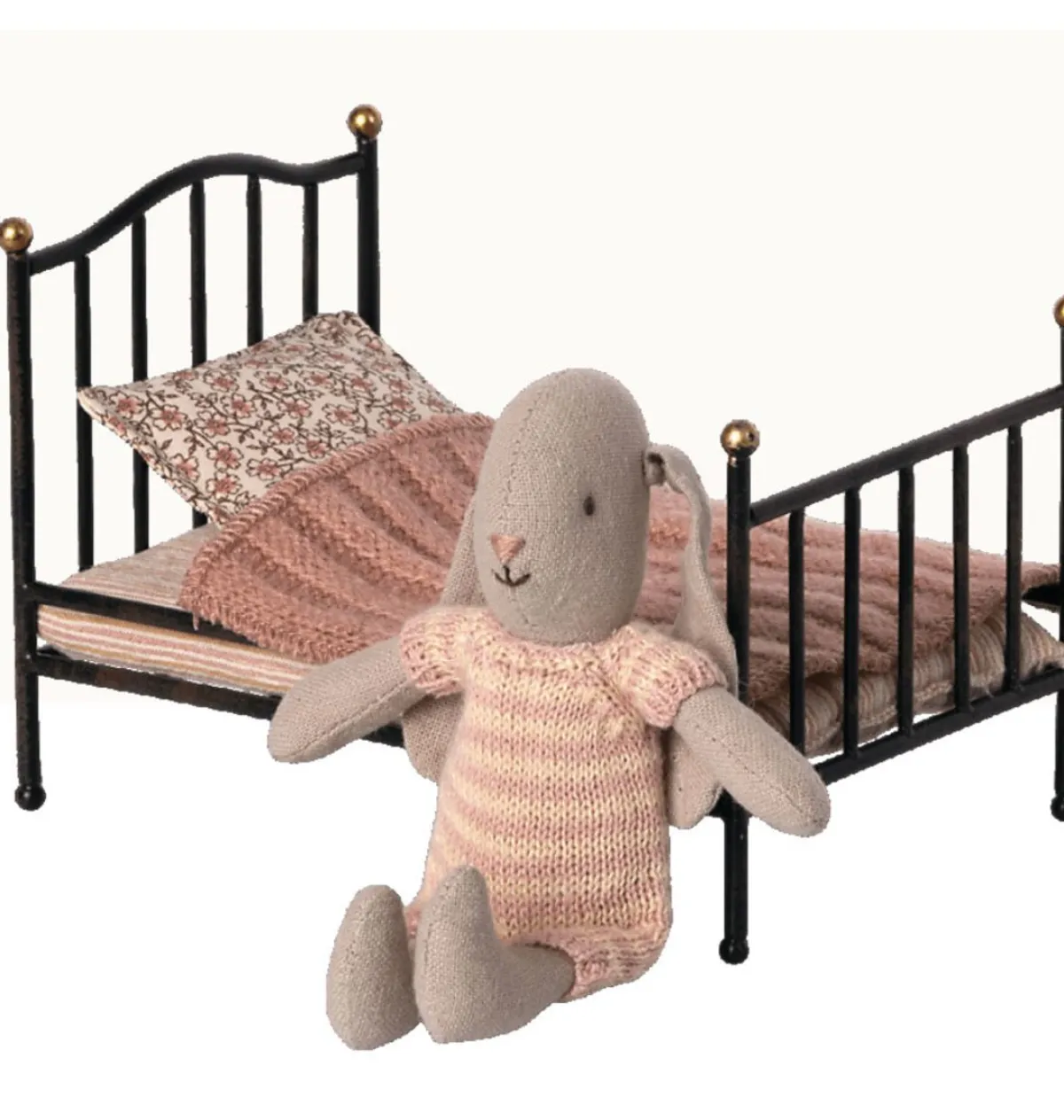 Maileg Vintage Bed Mouse Anthracite* Doll Furniture And Accessories